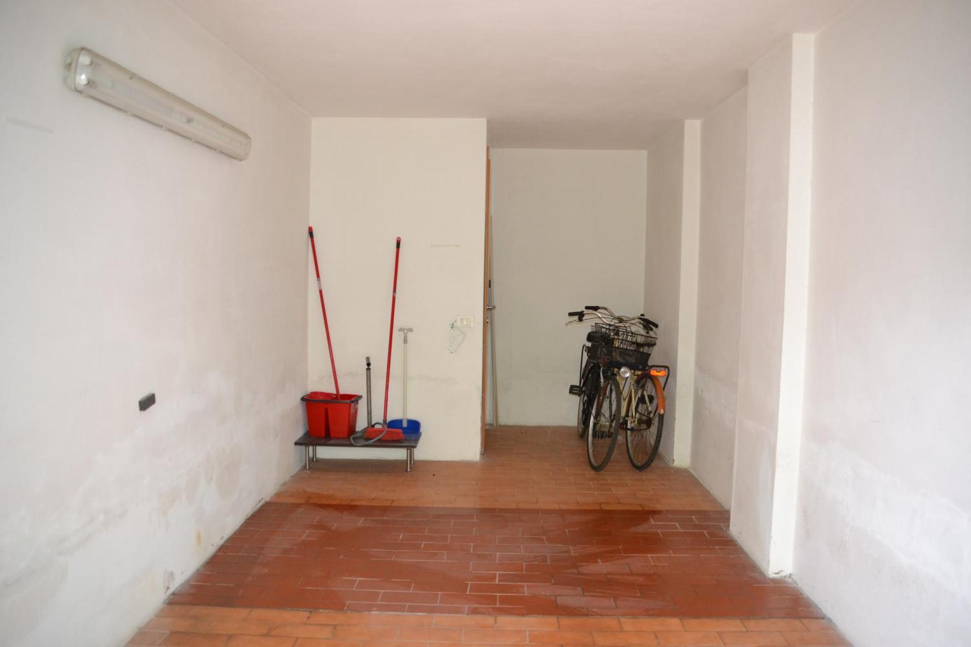Casa Rosina + Box Per Auto 2 Bici 1,5Km Dalle Mura Lucques Extérieur photo
